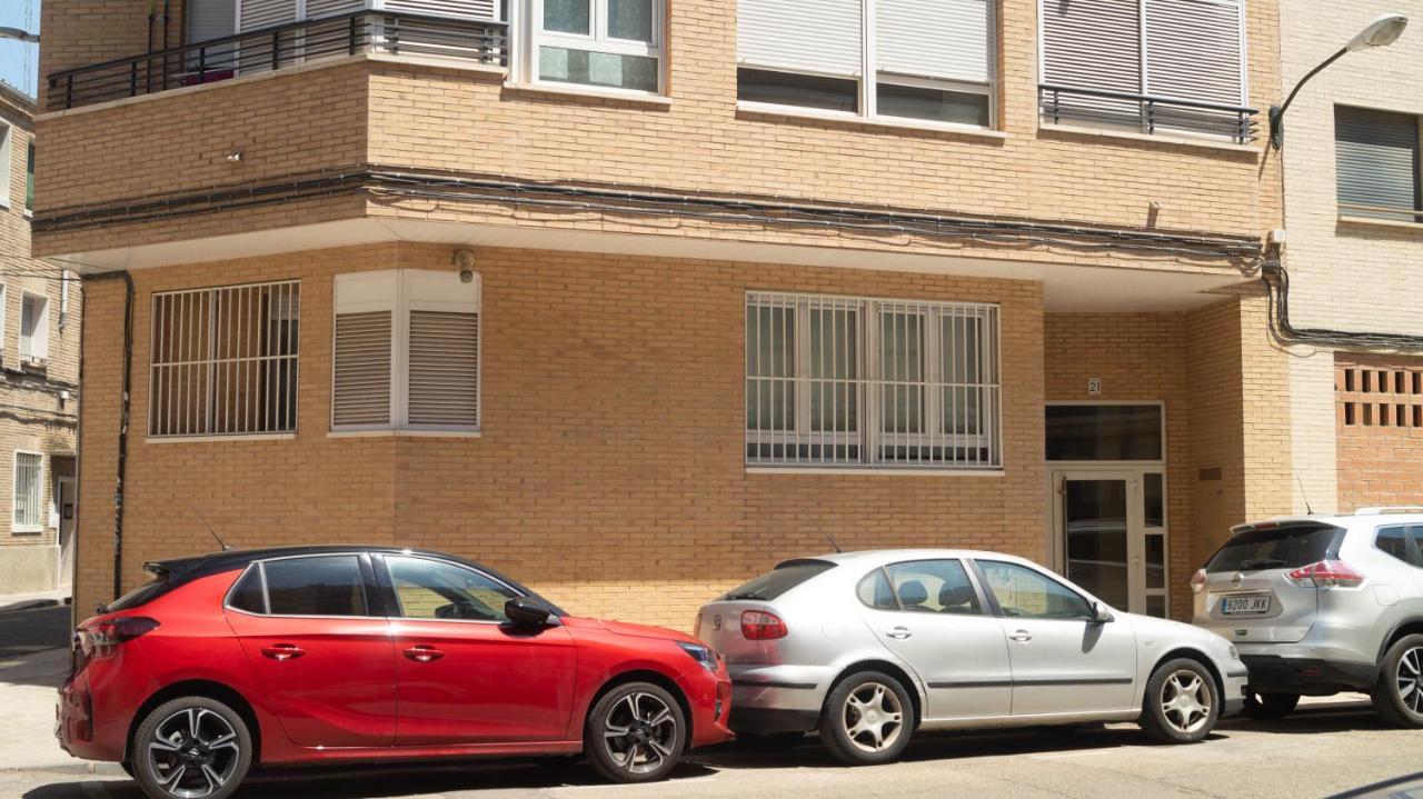 Zaragoza Y Sus 2 Catedrales Apartment Exterior foto